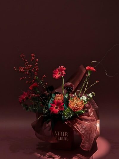 Seasonal Experience… Flowers reflecting the spirit of the season